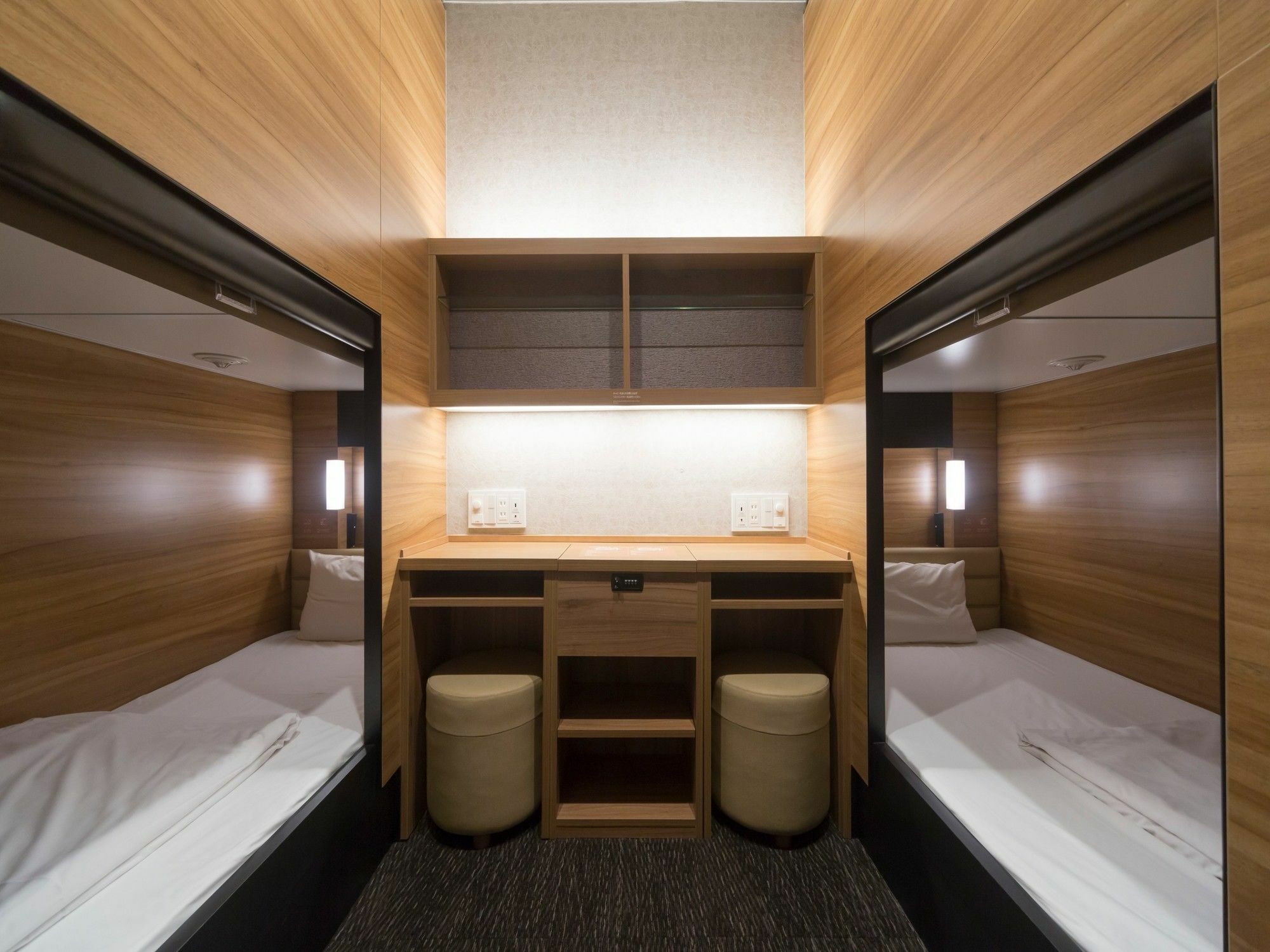 โกลบอล เคบิน โตเกียว ซุยโดะบะชิ Hotel ภายนอก รูปภาพ